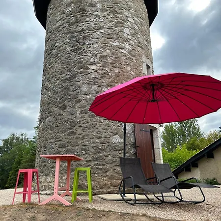 Moulin A Vent De Prentygarde En Dordogne