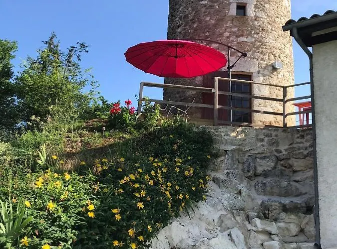 Moulin A Vent De Prentygarde En Dordogne Habitación en casa particular